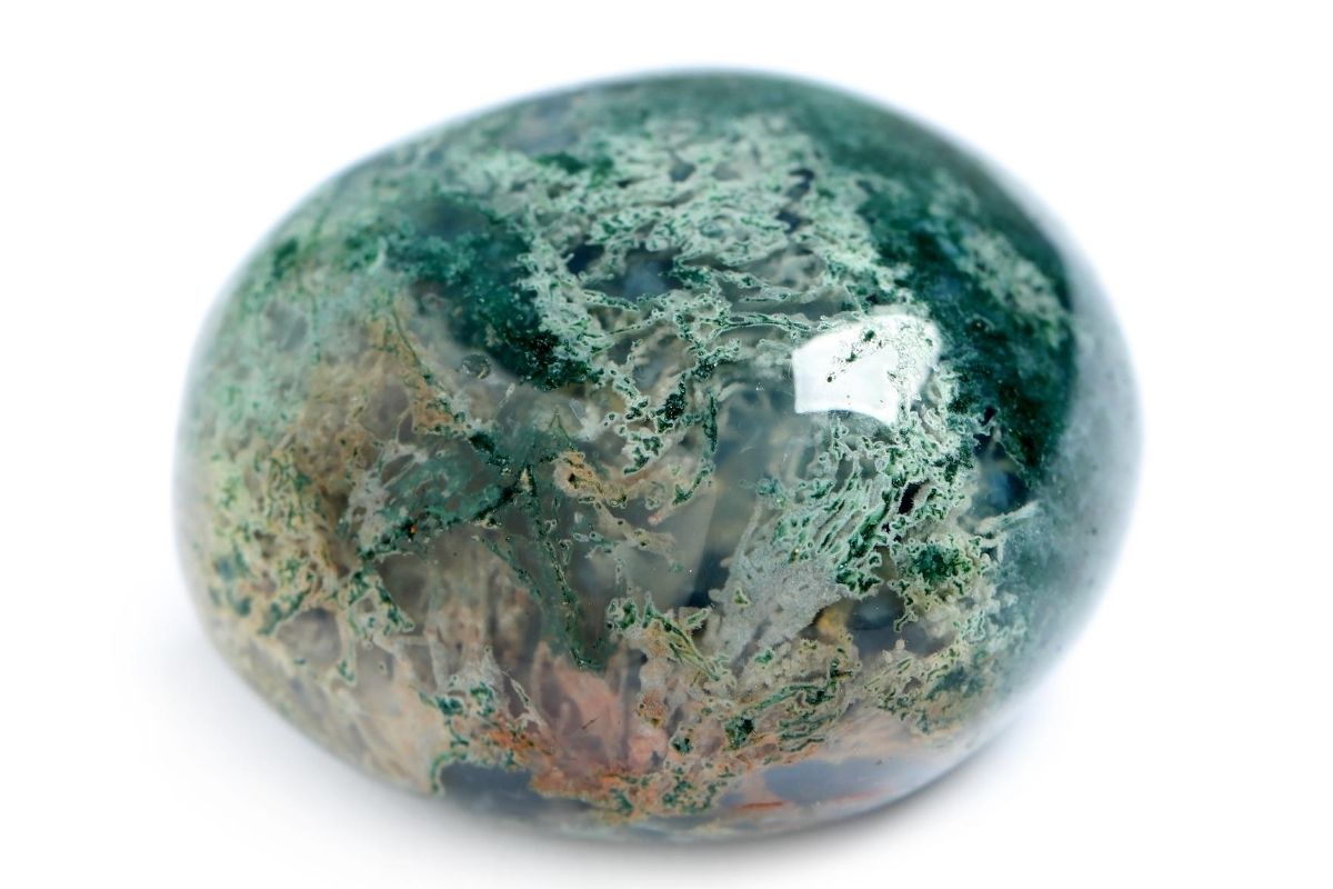 Embracing Elegance: The Unique Charm of Moss Agate Gold Rings