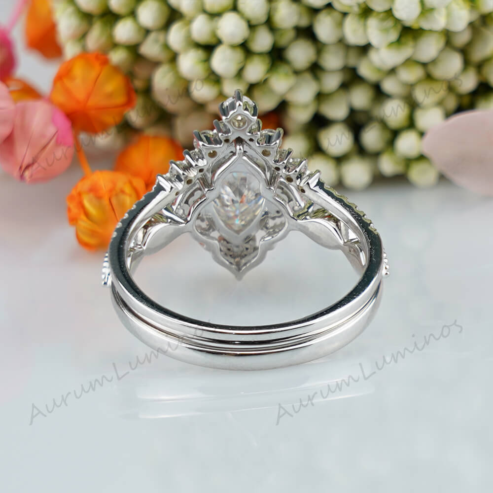 Pear Moissanite Engagement Rings Set -Vintage Pure White Love