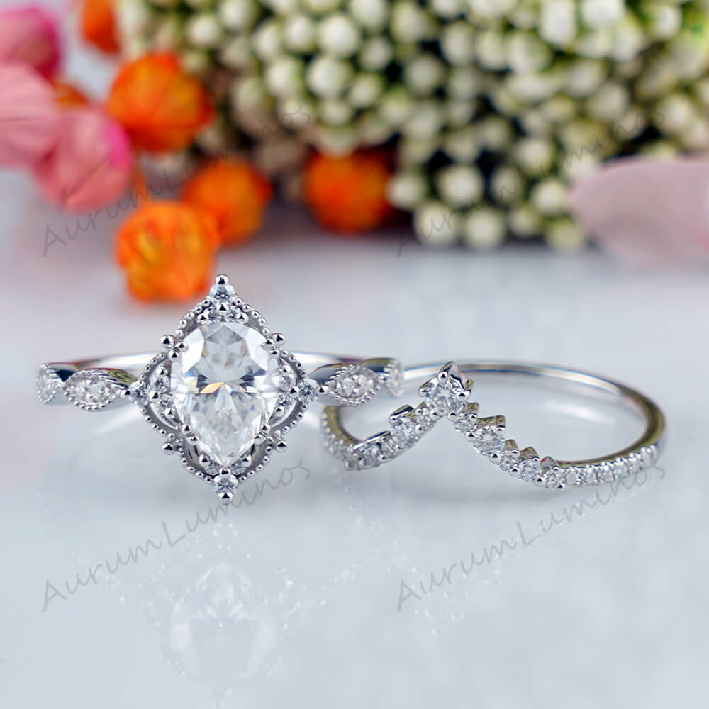 Pear Moissanite Engagement Rings Set -Vintage Pure White Love