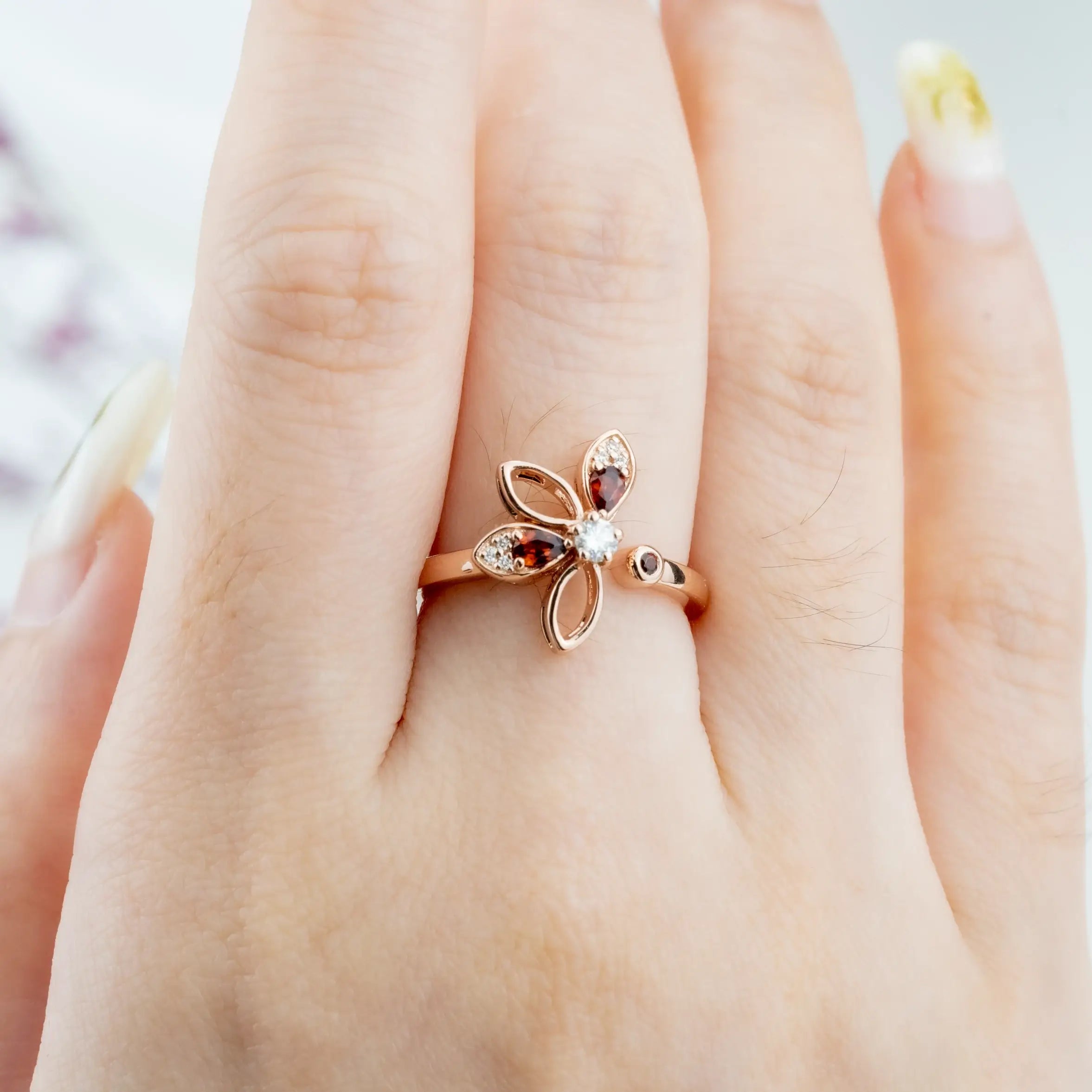 Flower Garnet Rings Birthstone Gold Ring for ladies anniversary gift ring