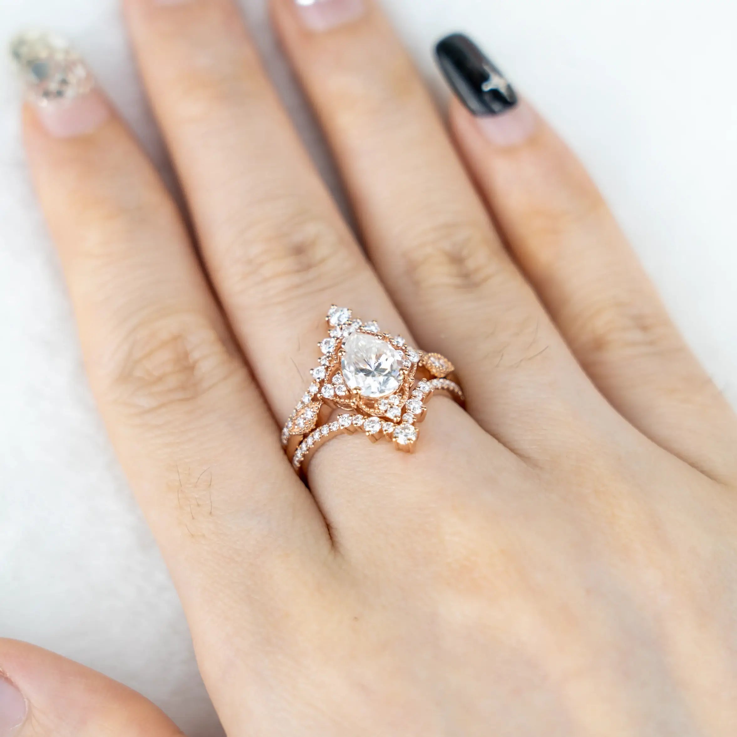 Gorgeous Pear Cut Moissanite Engagement Ring Set 3pcs