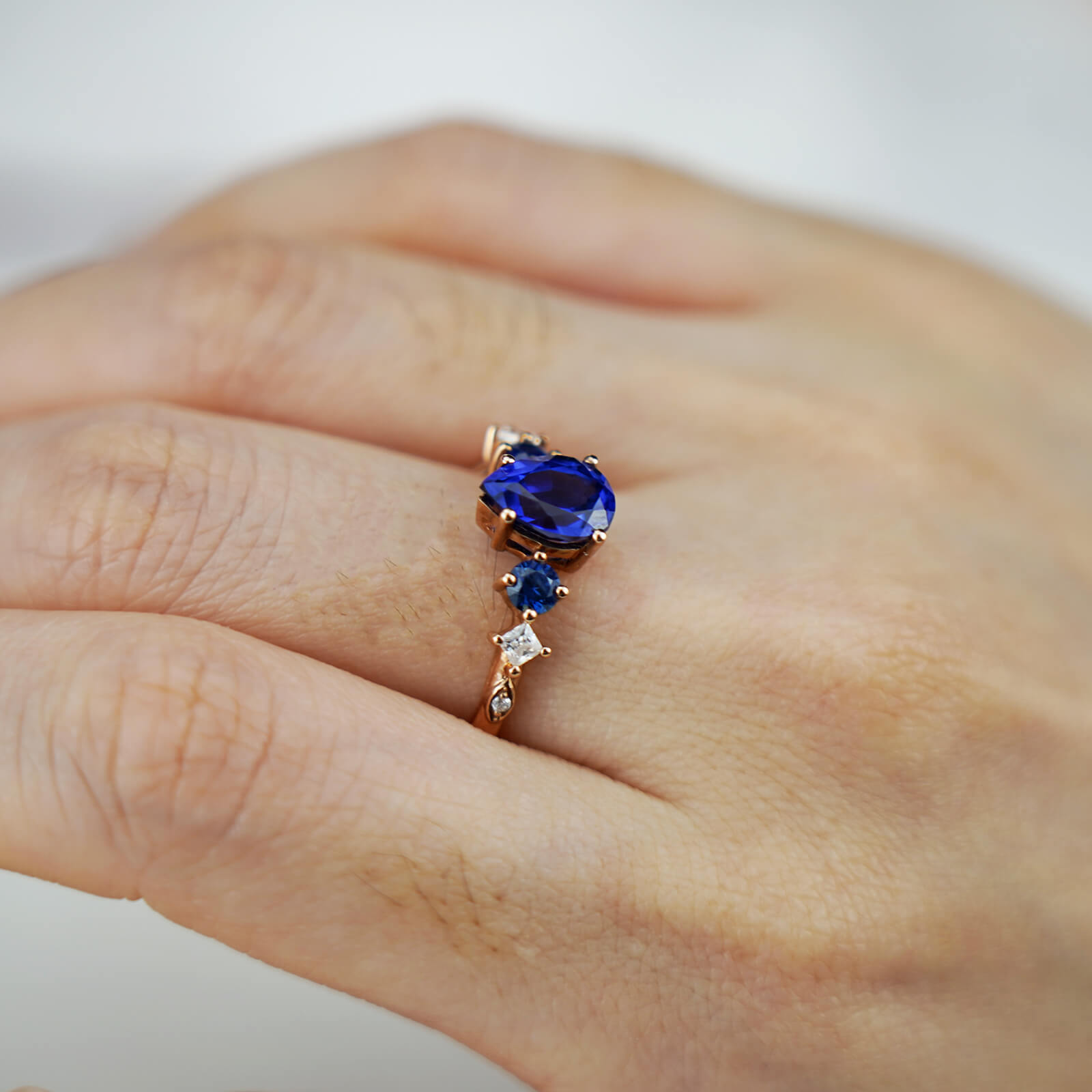 Modern Simple Sapphire Diamond Engagement Ring seven stone rings 18k rose gold custom anniversary ring for ladies