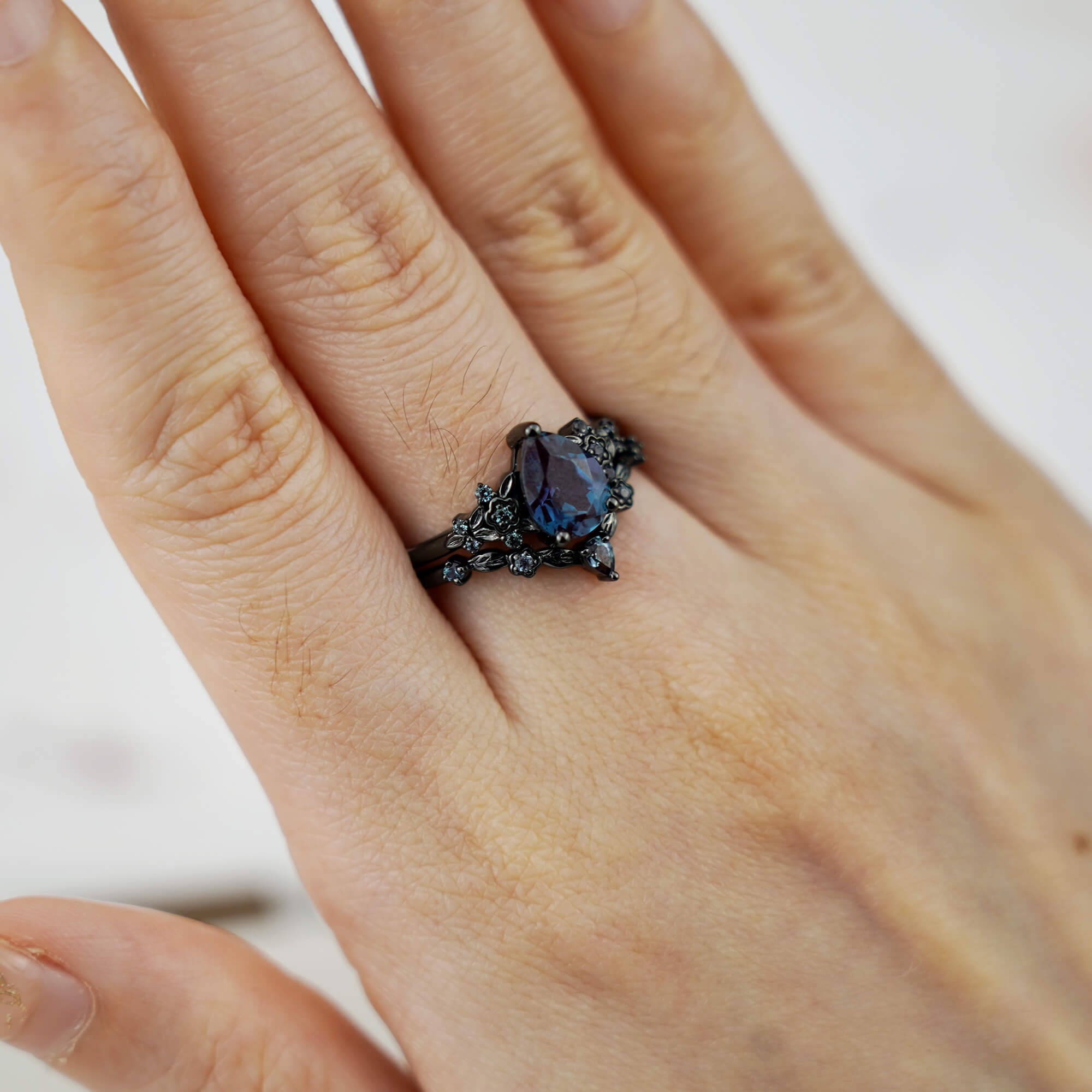 Gothic Black Gold Pear Shape Alexandrite Engagement Ring Set for women