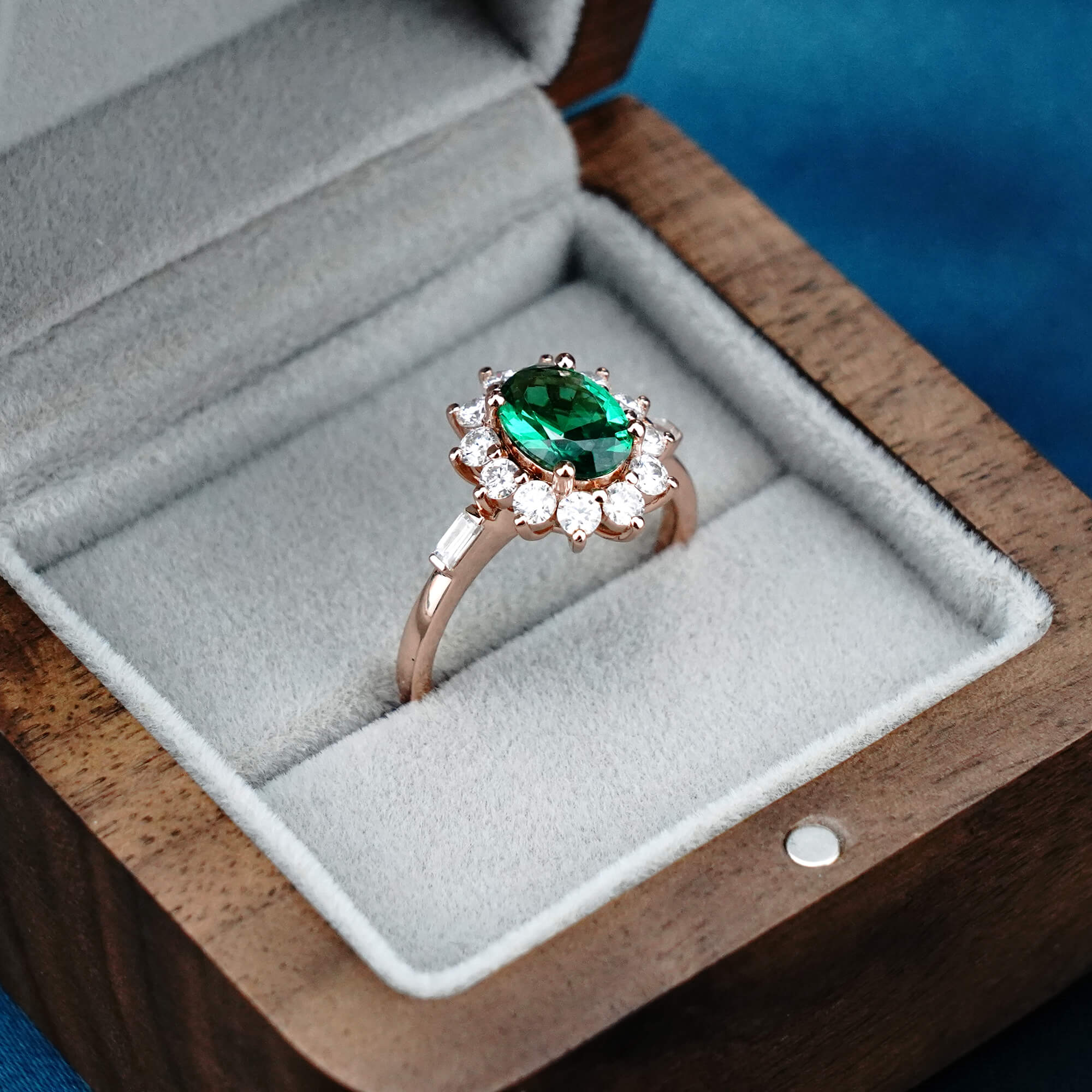 Emerald Sunburst Ring Green Gemstone Engagement Rings | Aurumluminos , unique flower ring,art ring for women,anniversary rings for wife,birthstone ring