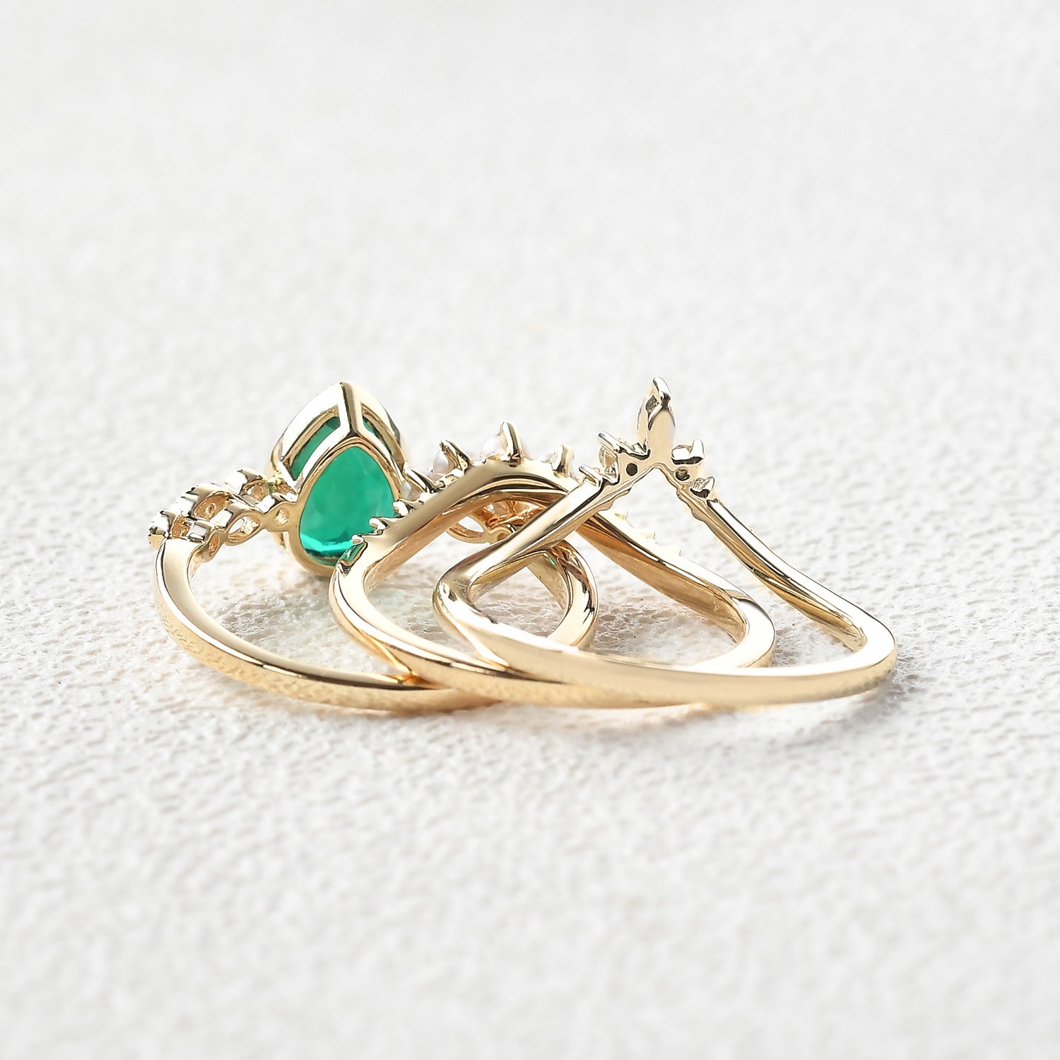 Pear Cut Emerald & Pearl Multiple Ring Set 3pcs