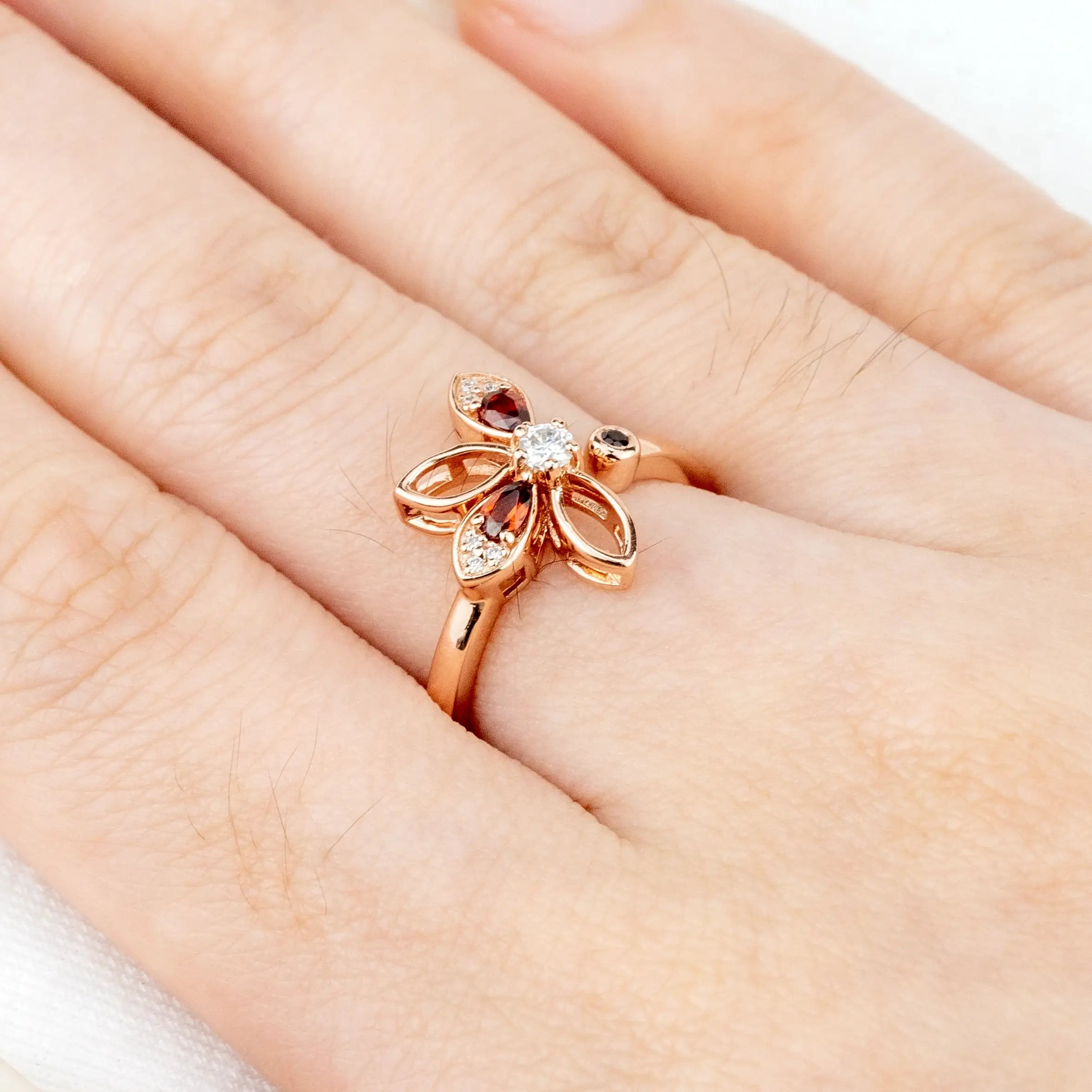 Petal Dance - Flower Garnet Rings Birthstone Gold Ring