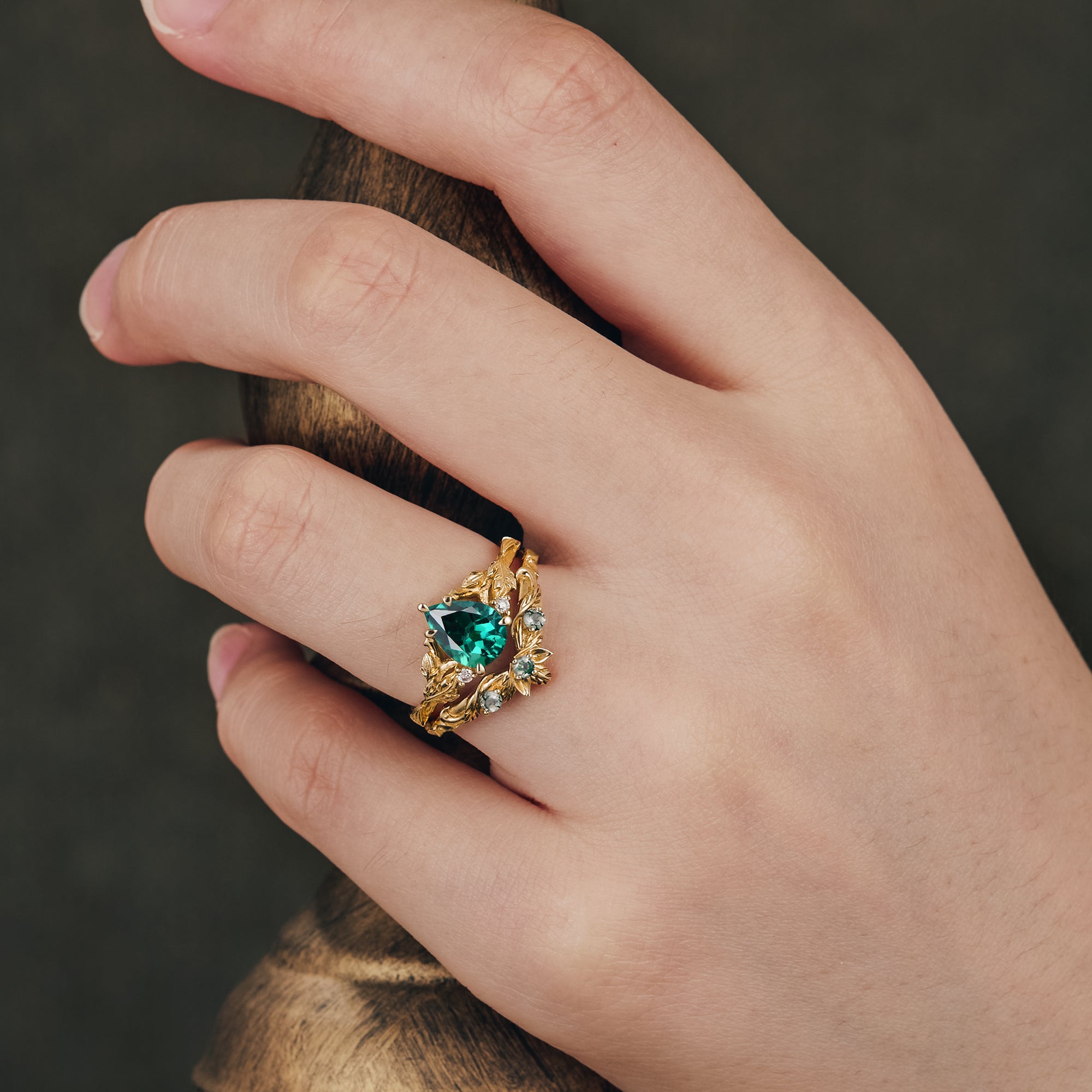 African Violet Inspired Engagement Ring Set 2pcs Emerald ring custom handmade