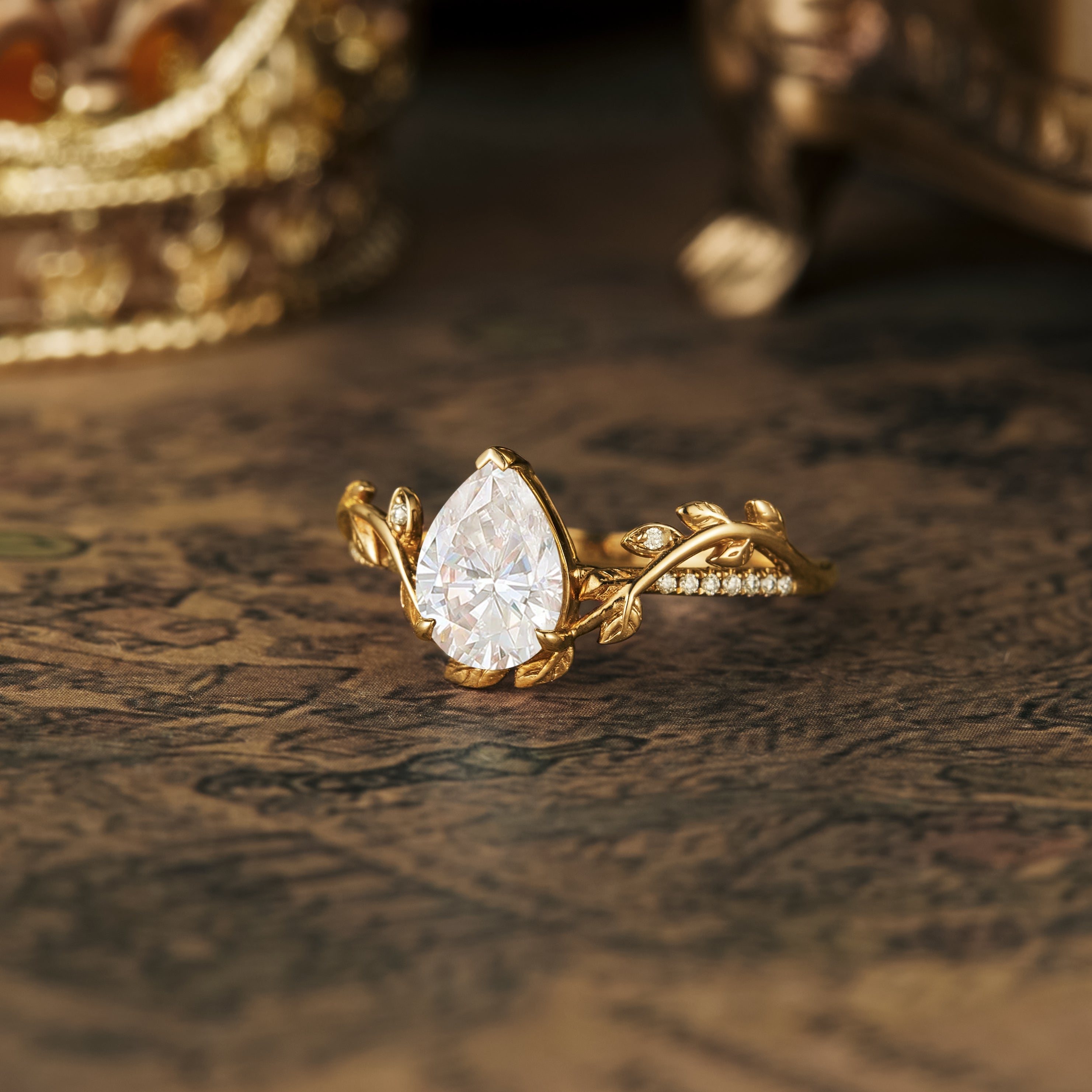 custom design rings for women promise ring solid gold 18k moissanite