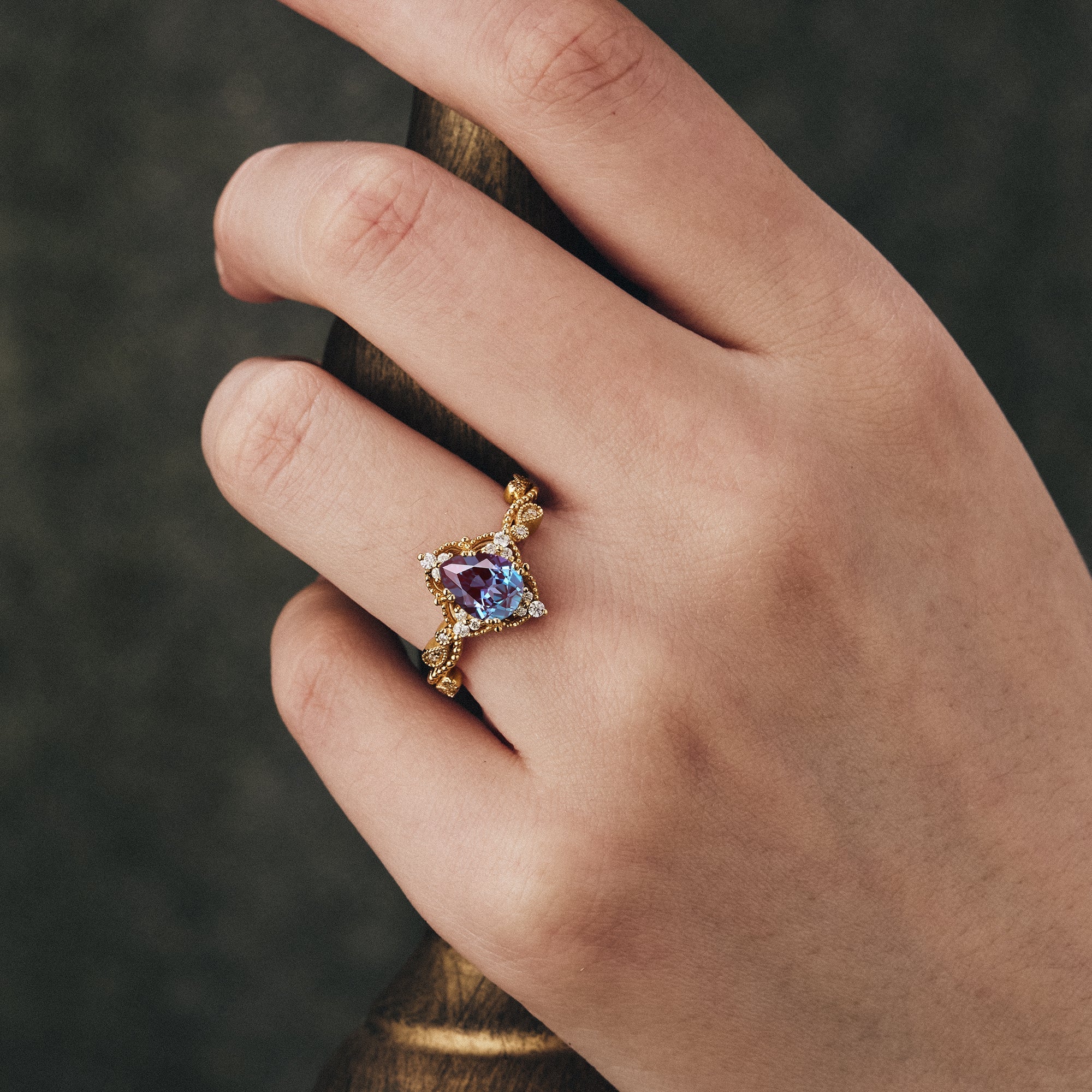 retro rings,custom handmade rings,wedding ring,engagement rings for women,Pear Cut Alexandrite Twisted Engagement Ring 18K Gold